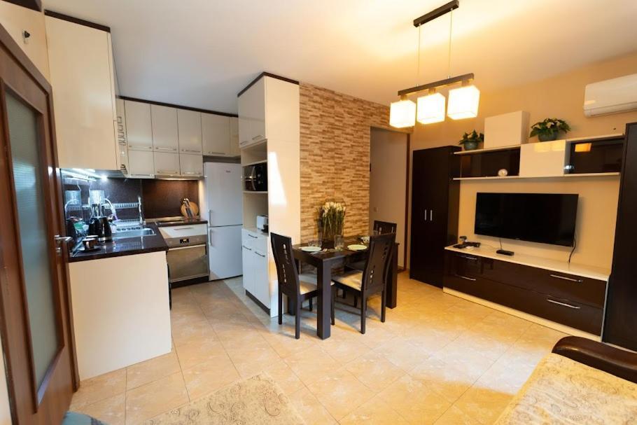 Apartment за гости уют